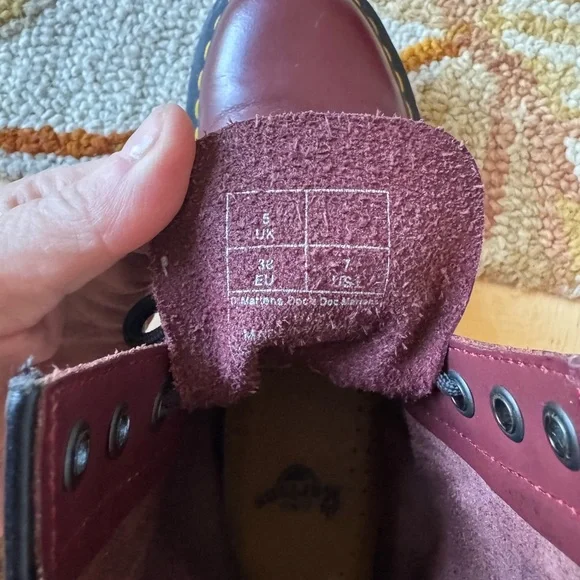 Dr. Martens Burgundy Boots Size 7 - Picture 5 of 8